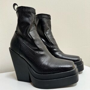 Black snake print full leather platform heeled boots